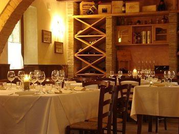 Entropia Ristorante Country House Todi Kültér fotó