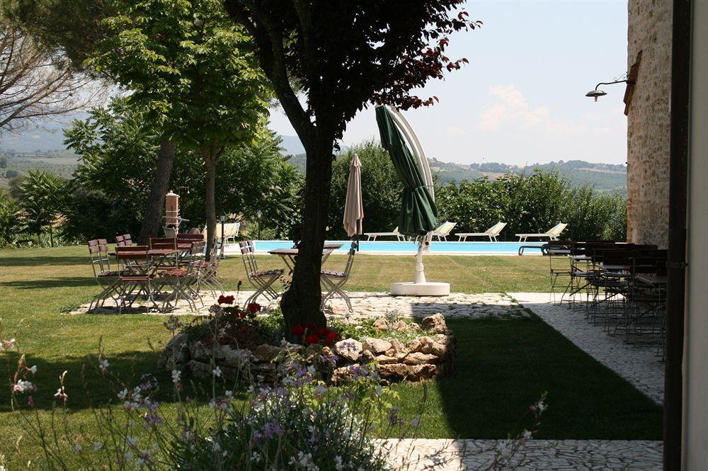 Entropia Ristorante Country House Todi Kültér fotó