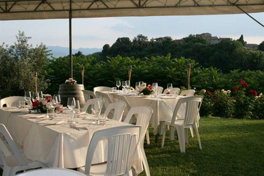Entropia Ristorante Country House Todi Kültér fotó